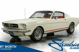 Ford Mustang Fastback 1965 Bianco