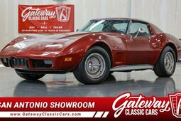 Chevrolet Corvette Coupé 1975 Rosso