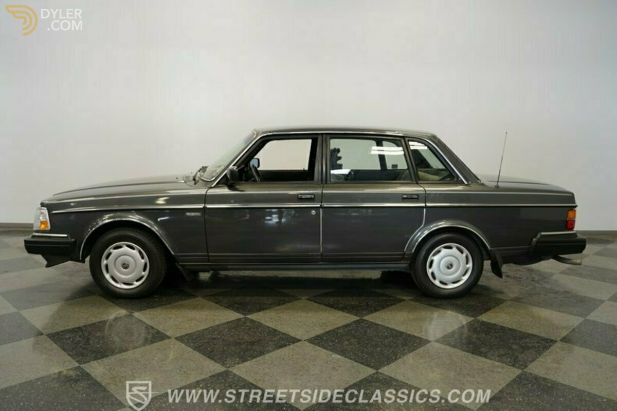 1988 Volvo 240, foto 2