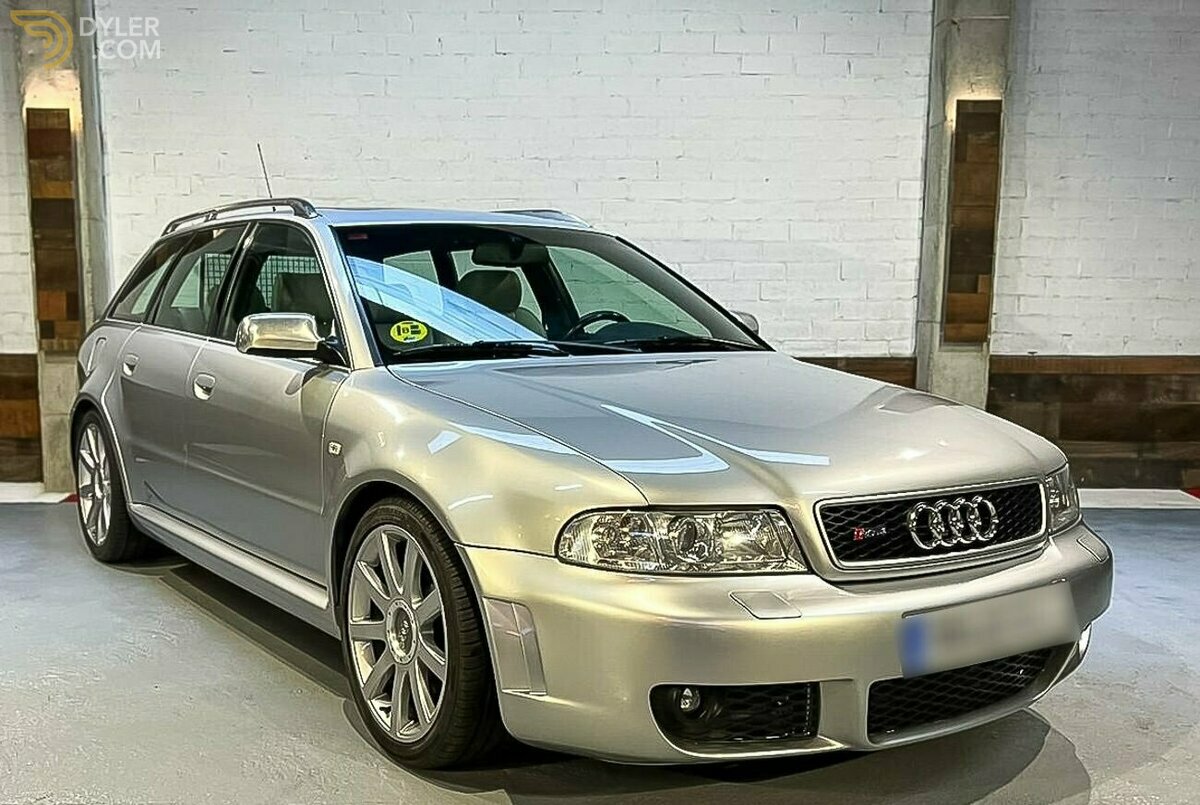 2001 Audi RS4 B5, foto 2
