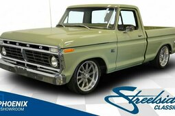 Ford F-100 LS3 Restomod Pickup 1973 Green