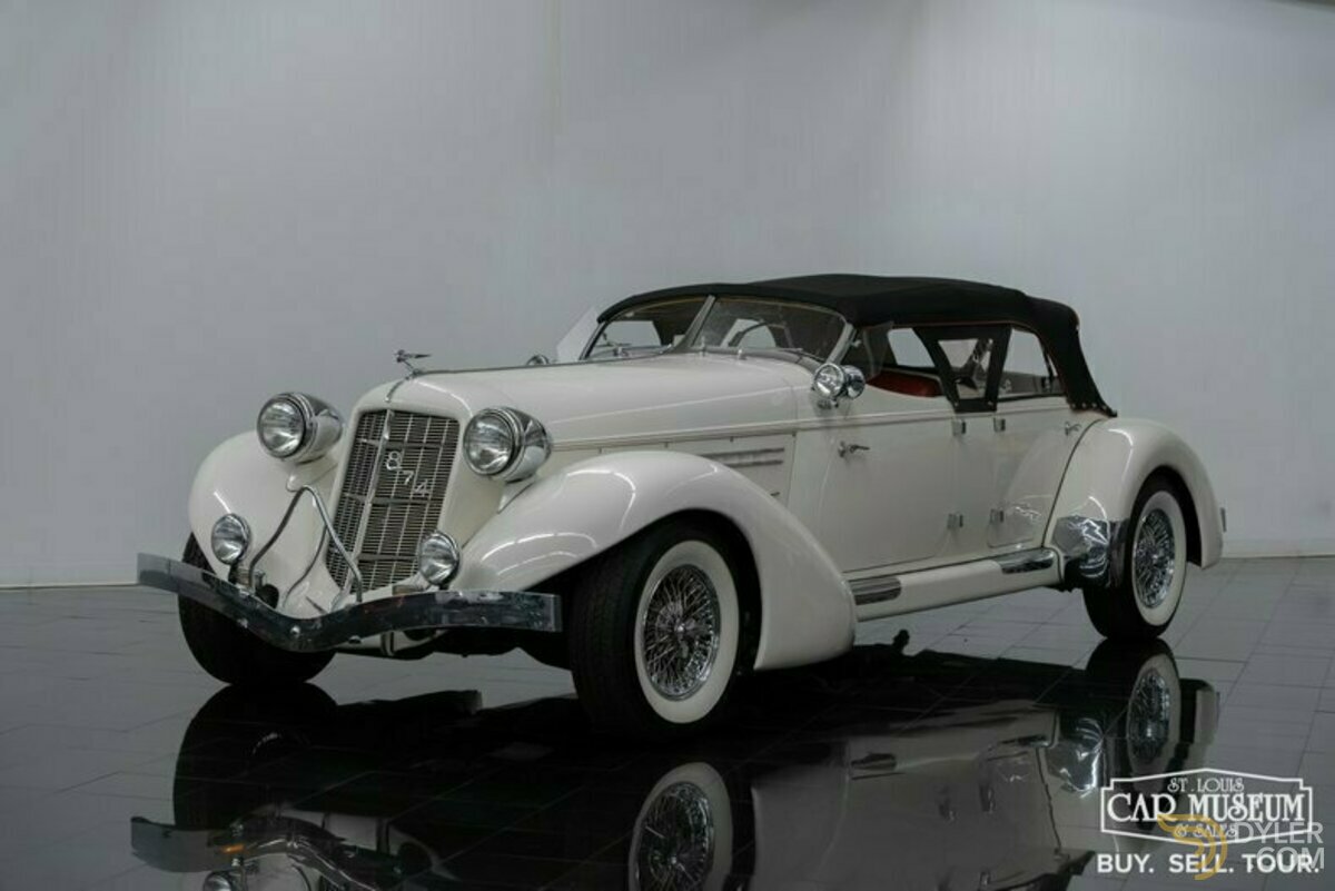 1979 Auburn 652 by Glenn Pray, foto 2