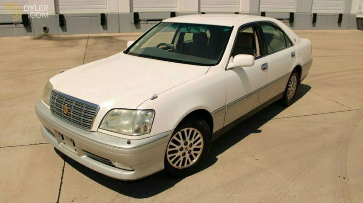 2001 Toyota Crown Royal Saloon, foto 2