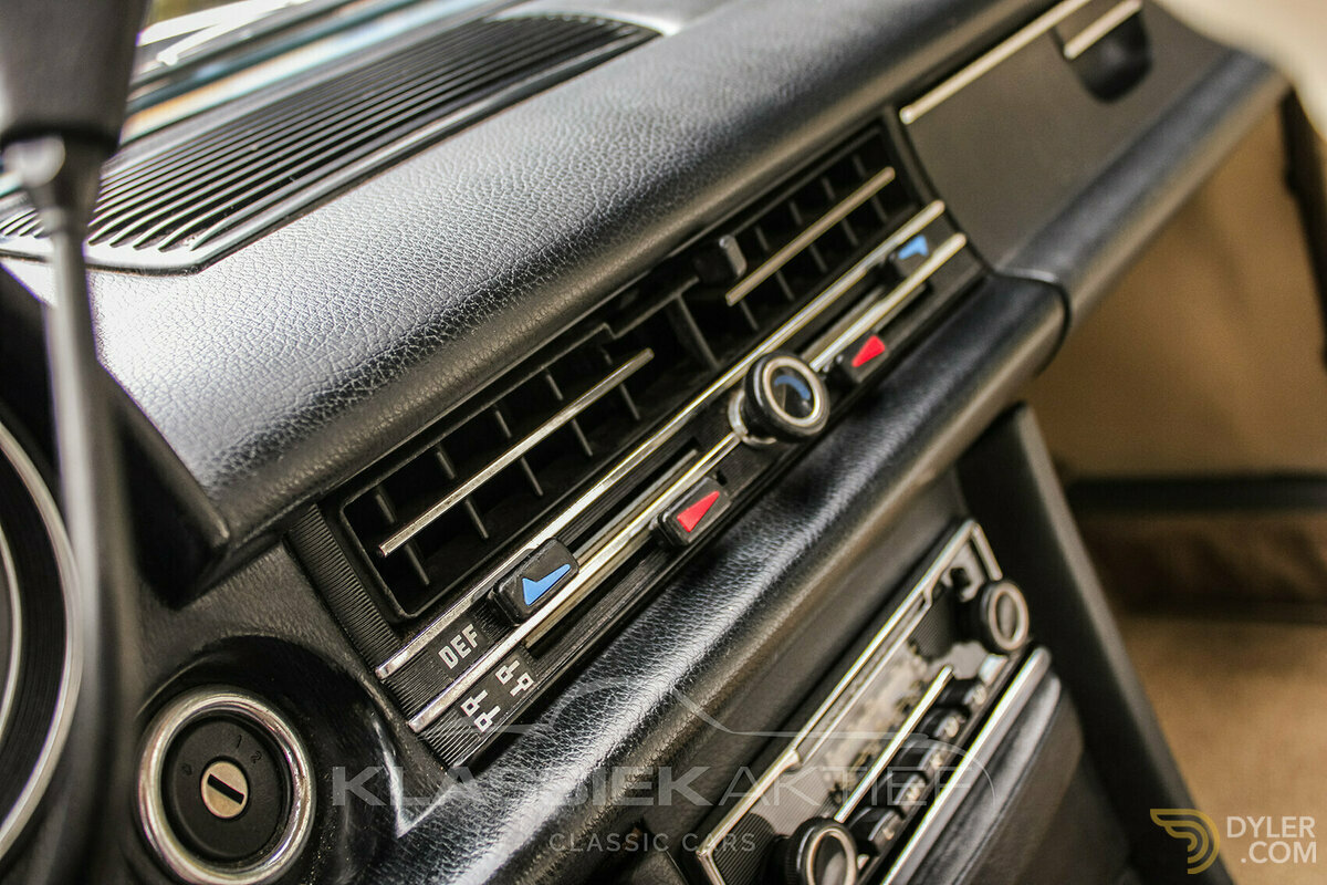 1975 Mercedes-Benz 200 W115, foto 5
