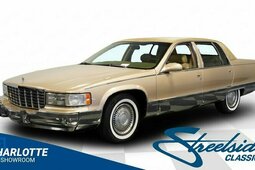 Cadillac Fleetwood Limousine 1996