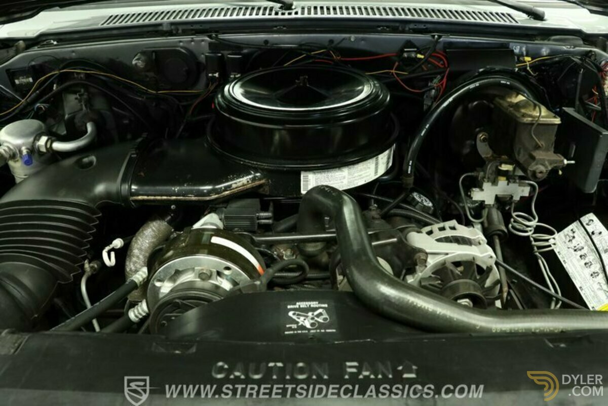 1990 Chevrolet Suburban R2500, foto 3