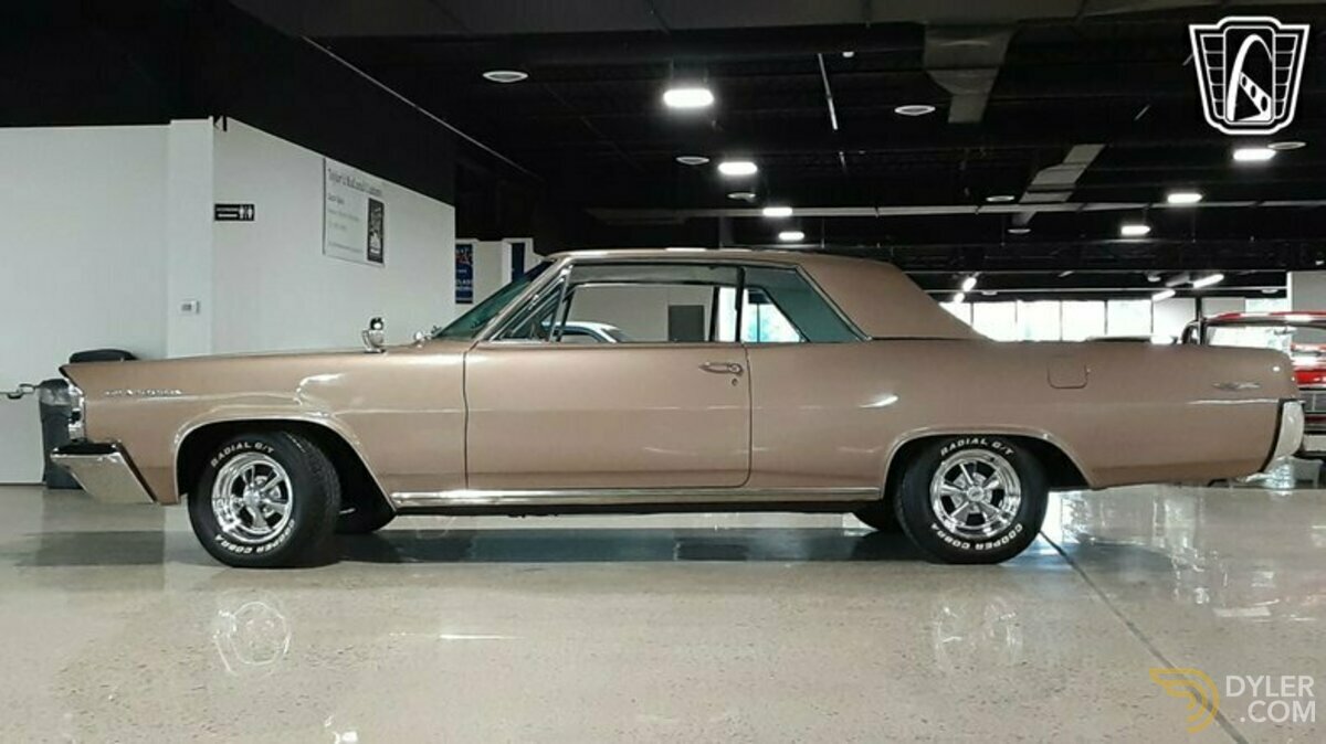 1963 Pontiac Grand Prix, foto 2