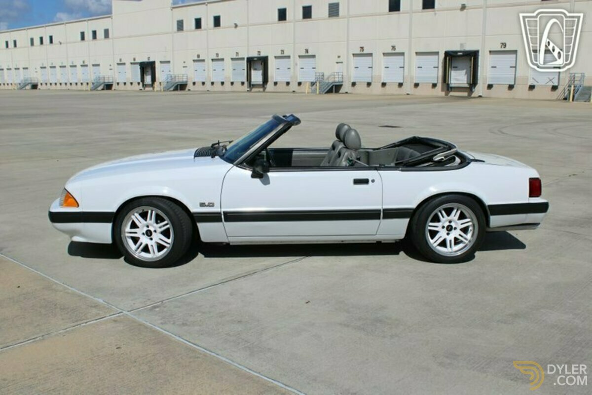 1989 Ford Mustang, foto 2