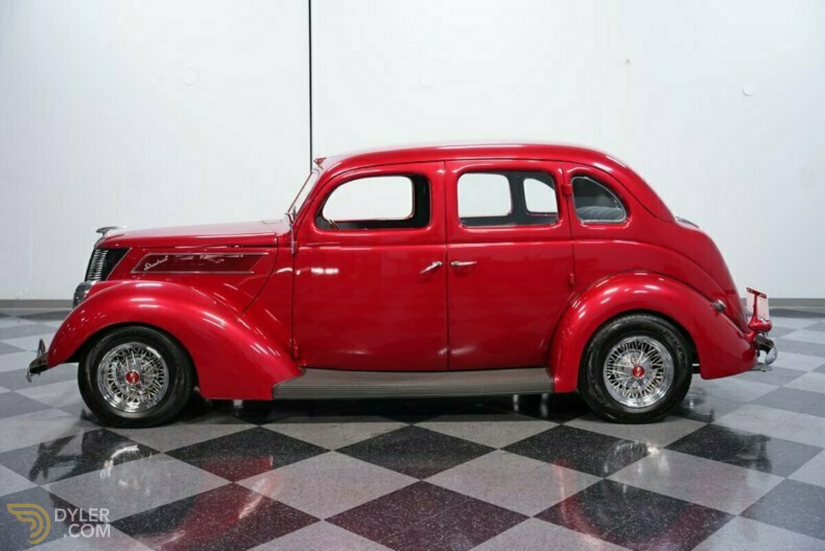 1937 Ford Deluxe, foto 2