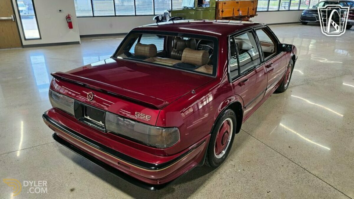 1989 Pontiac Bonneville SSE, foto 3