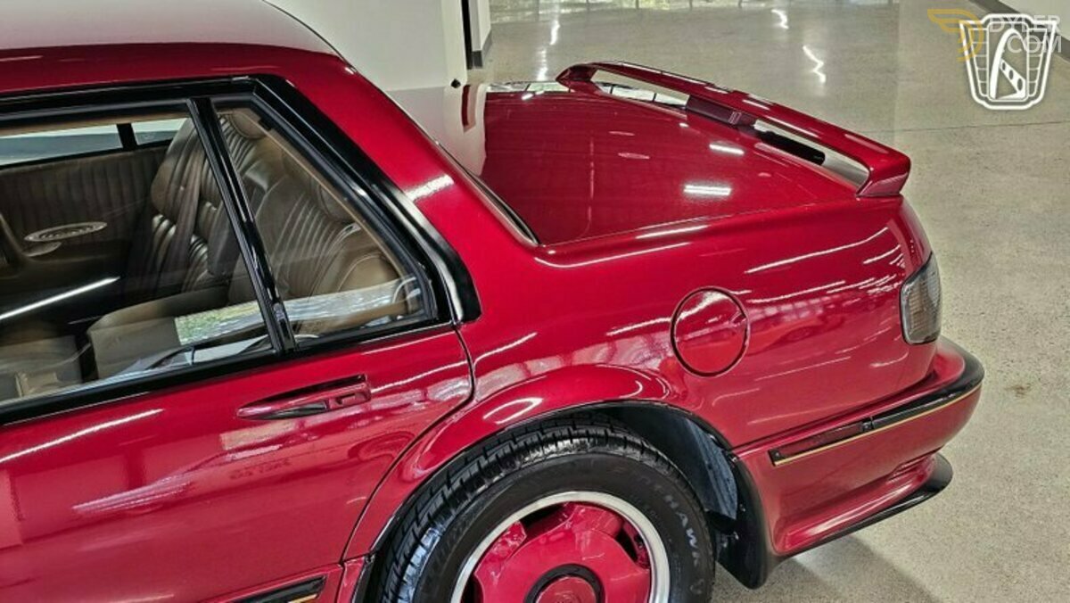 1989 Pontiac Bonneville SSE, foto 12