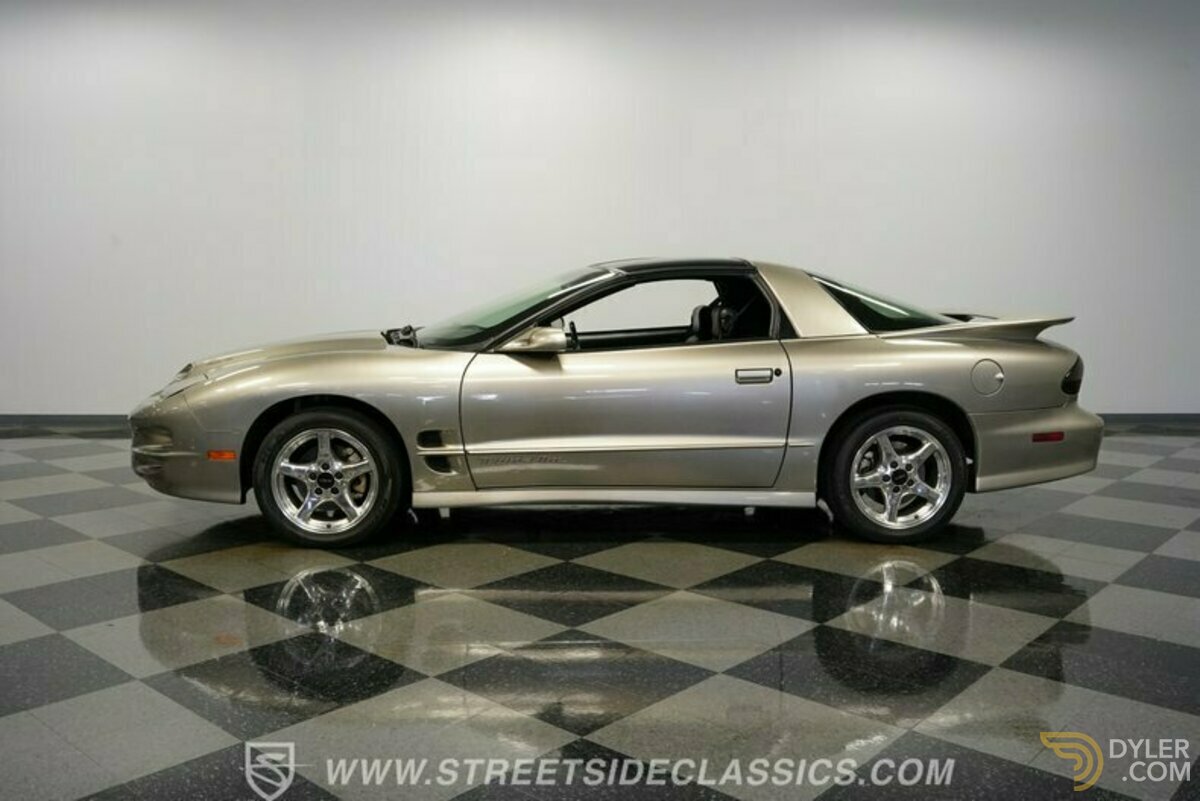 2001 Pontiac Firebird Trans Am WS6, foto 2