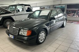 Mercedes-Benz 500E AMG Sedan / Saloon 1991 Black