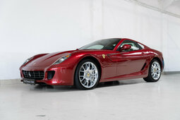 Ferrari 599 GTB Fiorano Manual - Rossa Monza - Luggage Set - Coupe 2007 Red