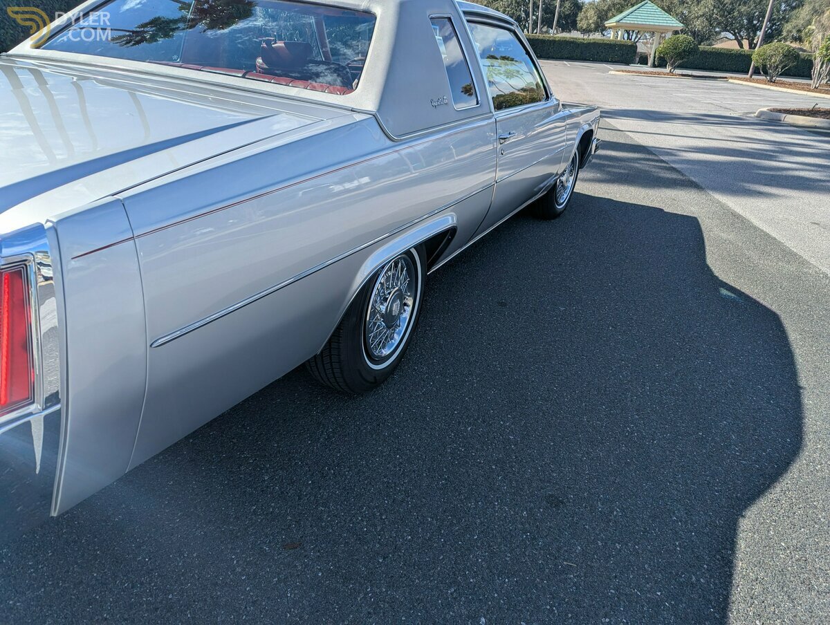 1977 Cadillac Coupe de Ville 2 door, foto 3