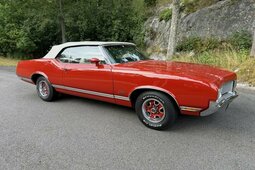 Oldsmobile Cutlass Supreme Convertible. V8. Aut. PS. PB. Cabriolet / Roadster 1970 Red