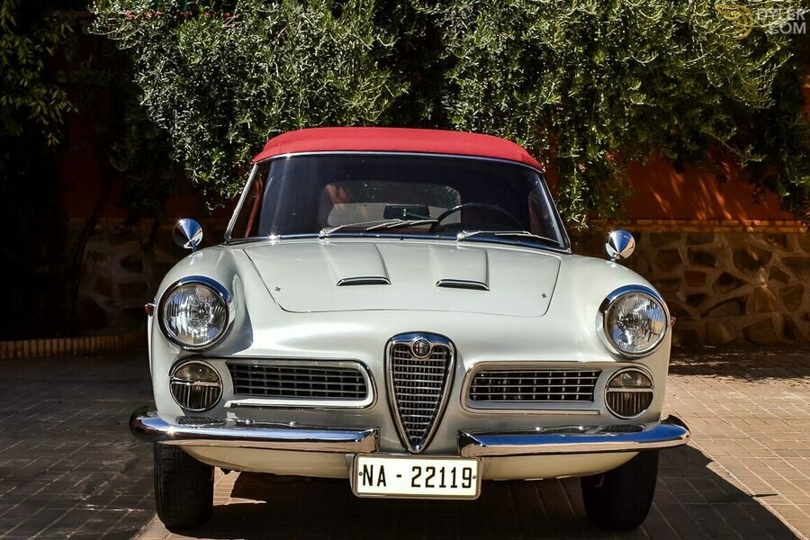 Alfa Romeo Spider 2000 Coupe 1960 White