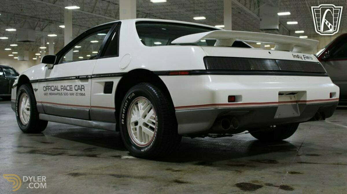 1984 Pontiac Fiero SE Indy Pace Car Limited Edition, foto 3