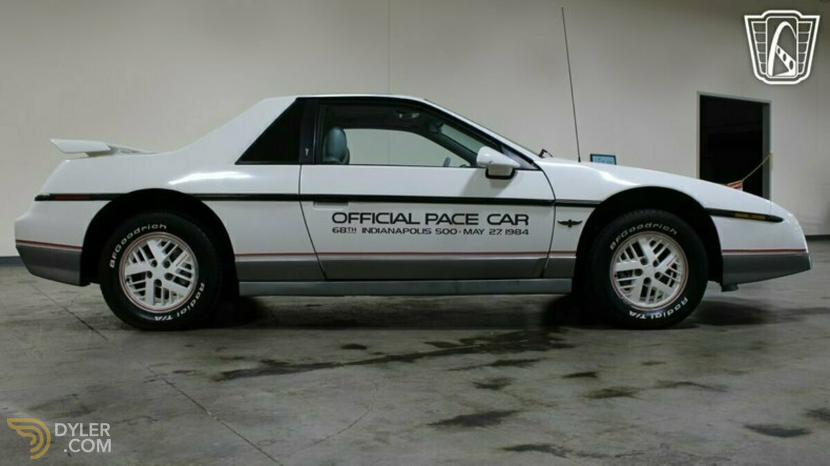 1984 Pontiac Fiero SE Indy Pace Car Limited Edition, foto 4
