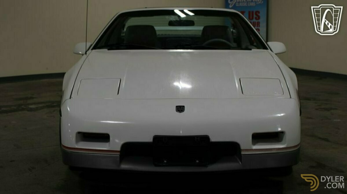 1984 Pontiac Fiero SE Indy Pace Car Limited Edition, foto 5