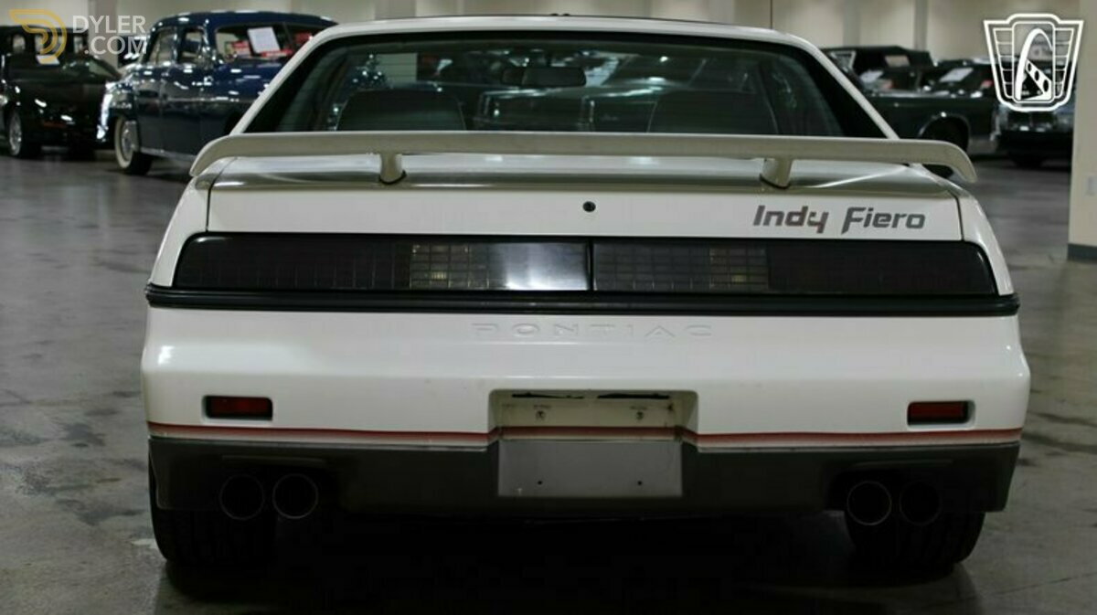 1984 Pontiac Fiero SE Indy Pace Car Limited Edition, foto 6