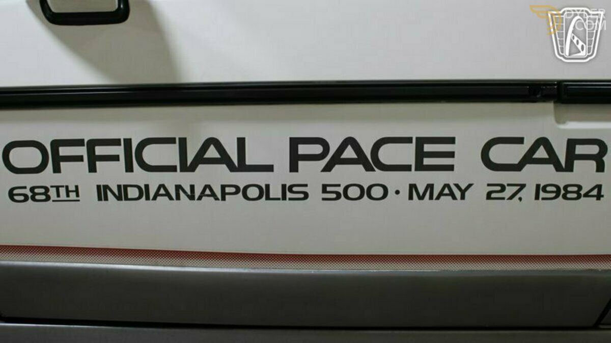 1984 Pontiac Fiero SE Indy Pace Car Limited Edition, foto 9