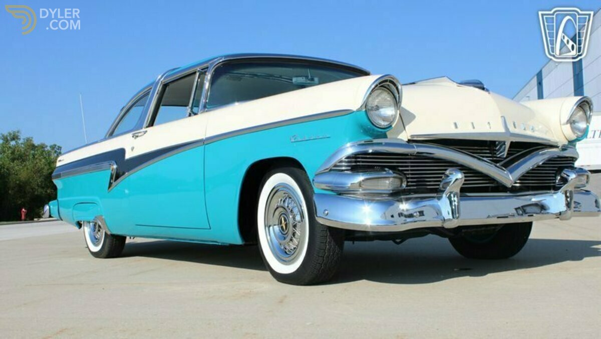1956 Ford Fairlane Meteor Rideau Crown Victoria, foto 4