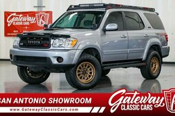 Toyota Sequoia SUV 2002 Silberfarben