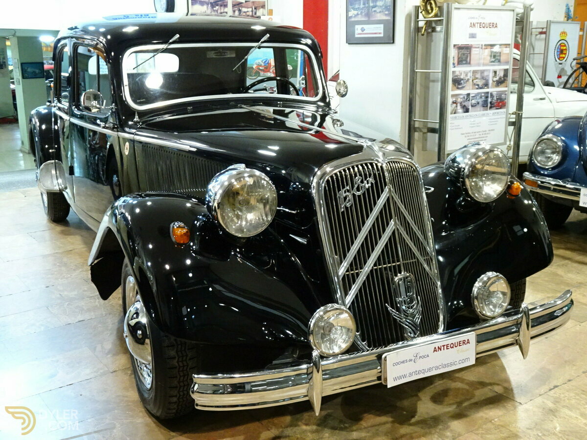 1951 Citroen 15 SIX D 16/6 MALLE RAOUL TRACTION AVANT, foto 1