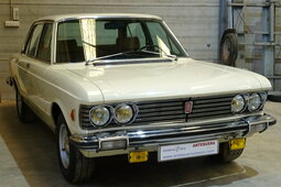 Fiat 130 BERLINA 3200 B Sedán / Berlina 1975 Beige