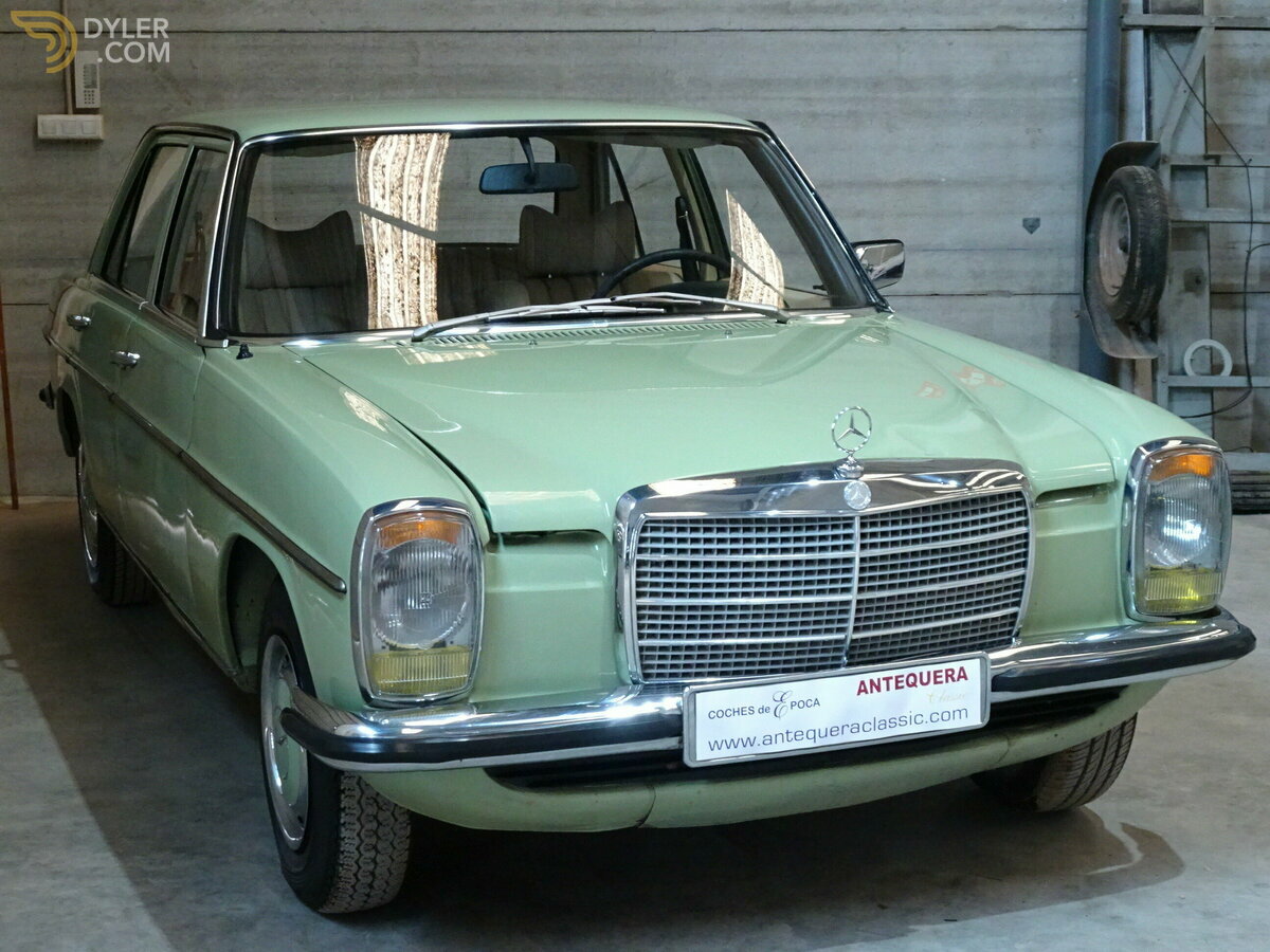 1978 Mercedes-Benz 230.4 W115, foto 1