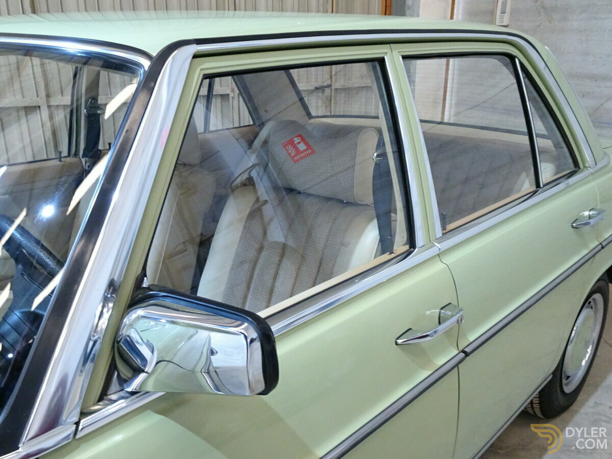 1978 Mercedes-Benz 230.4 W115, foto 4