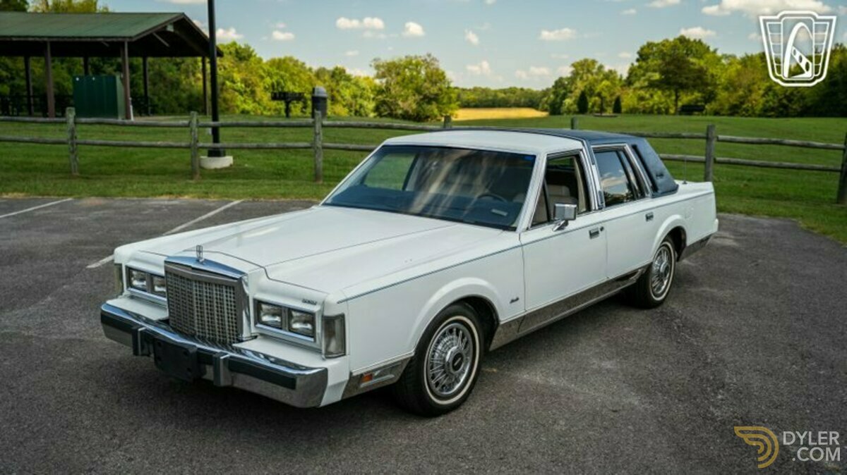 1985 Lincoln Town Car Signature Series, foto 5