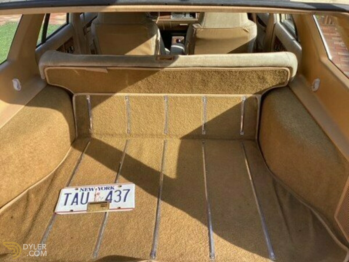 1982 Chrysler Le Baron Town & Country, foto 11