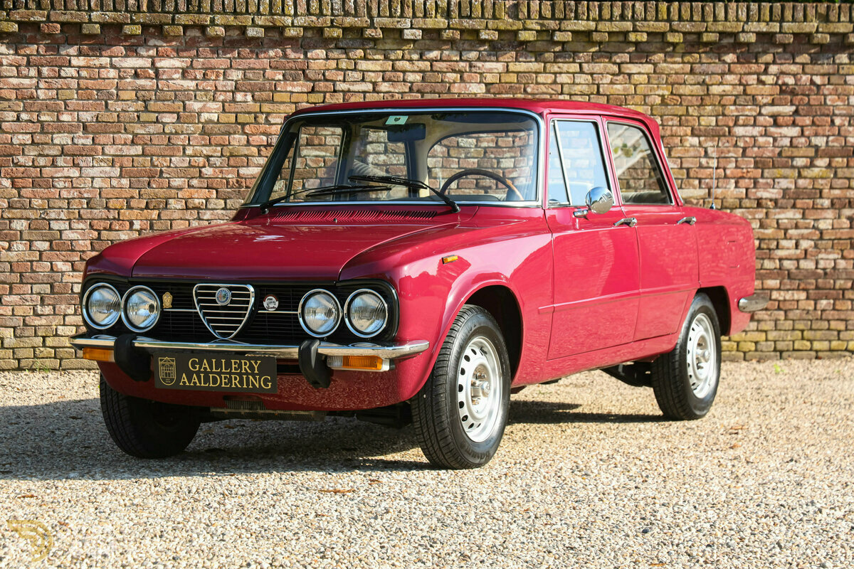 1975 Alfa Romeo Giulia Nuova Super, foto 1