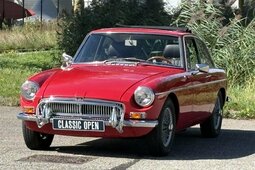 MG MGB GT 1800 Coupe 1967 Rot
