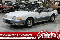 Ford Mustang 1988 White