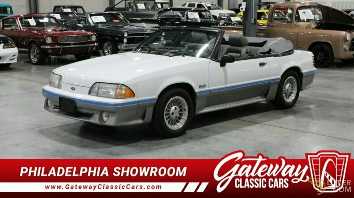 1988 Ford Mustang, foto 1