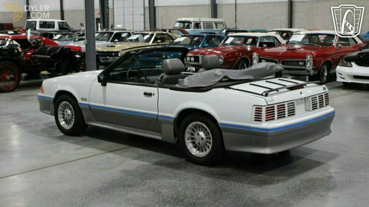 1988 Ford Mustang, foto 3