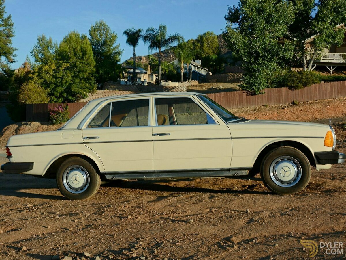 1979 Mercedes-Benz 240D, foto 4