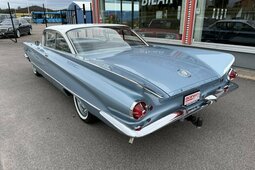 Buick Invicta SportCoupe. Hardtop. V8 / Aut. PS. PB. Coupe 1960 Blue