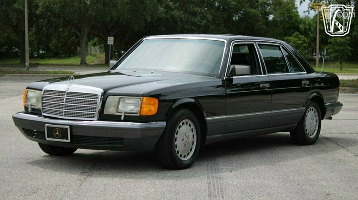 1991 Mercedes-Benz 560 SEL, foto 2