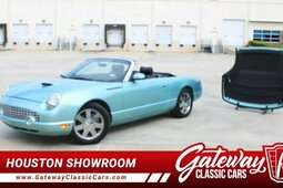 Ford Thunderbird Cabriolet / Roadster 2002