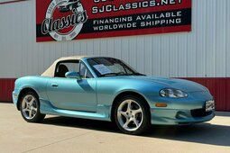 Mazda MX-5 Cabriolet / Roadster 2001 Blue