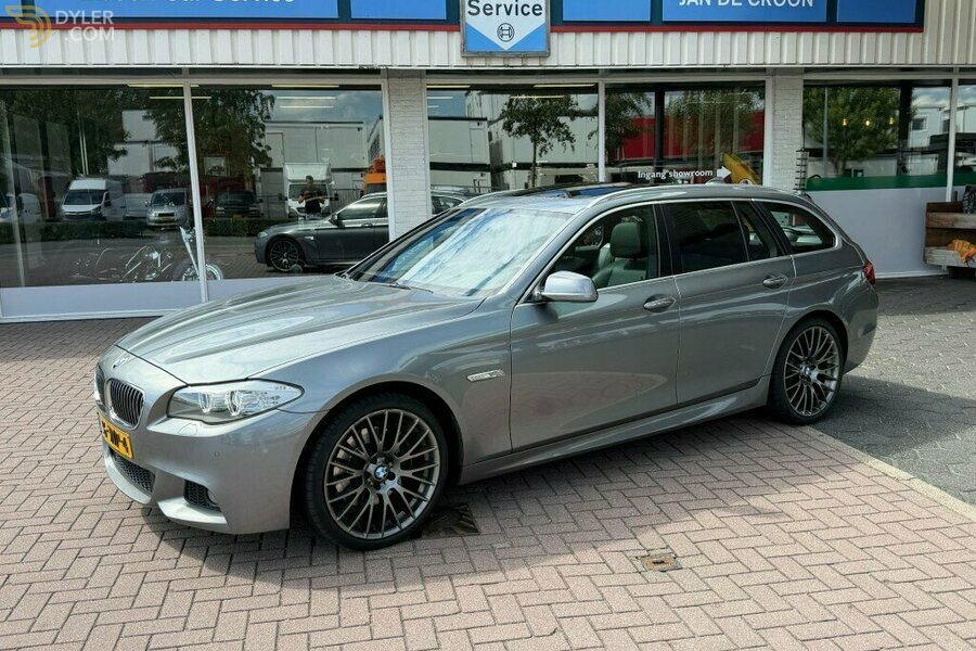 BMW 528i 528i High Exe M-Sport NL-auto BOMVOL #WOWFACTOR Automóvel de turismo 2012 Cinzento