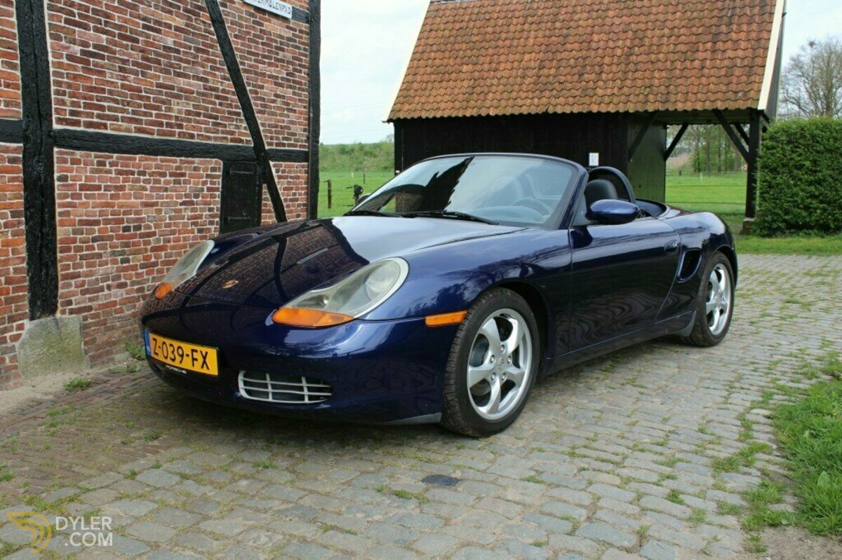 2001 Porsche Boxster 2.7 met garantie. 3 x Boxster op voorraad, foto 2