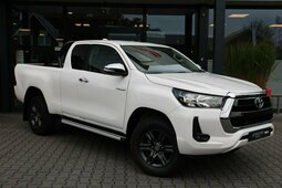 Toyota Hilux 2.4 D-4D X-TRA CAB CHALLENGER A/T 4WD VAN MARGE Todo-o-terreno 2023 Branco