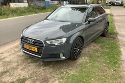 Audi A3 1.5 TFSI COD DE. PL. Automaat Berlina compatta 2018 Grigio