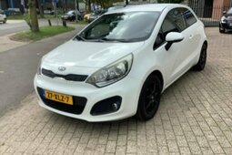 Kia Rio 1.2 CVVT PLUS PACK Berlina compatta 2012 Bianco