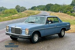 Mercedes-Benz 250 C Coupé Light Blue Metallic Manual Sunroof Coupé 1970 Azul